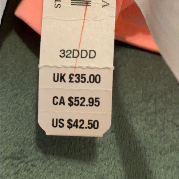 NWT - lightly lined wireless tshirt bra - Picture 4 of 4